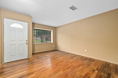 7630 Cabot St, Houston, TX 77016 - photo 4