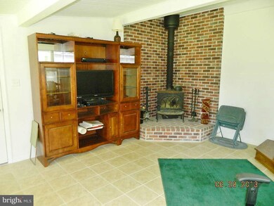 44181 Saint Andrews Ln, California, MD 20619 - photo 2