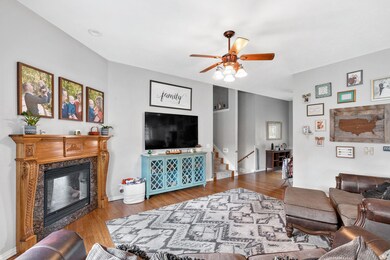 RE_738TaylorWay-5