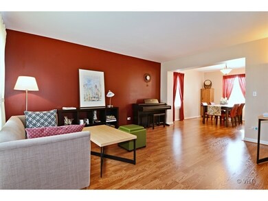 2827 Bluewater Cir, Naperville, IL 60564 - photo 2