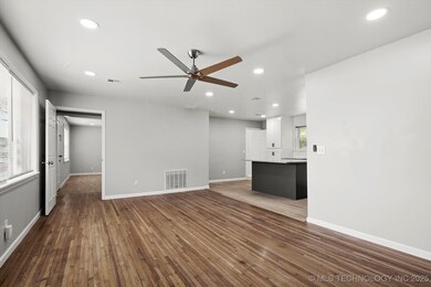 524 W Toledo St, Broken Arrow, OK 74012 - photo 4