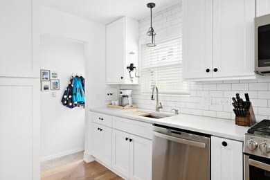 370 E Marion St, Elmhurst, IL 60126 - photo 7