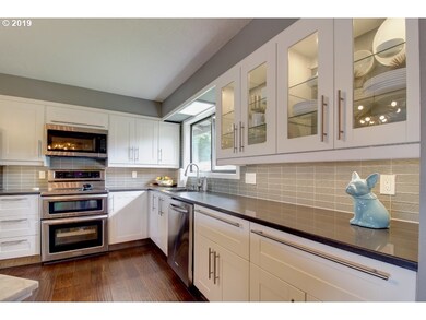 1422 E 21st St, the Dalles, OR 97058 - photo 6