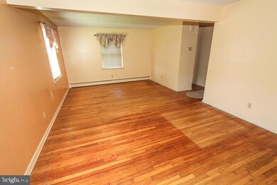 2882 Upper Ridge Rd, Pennsburg, PA 18073 - photo 5