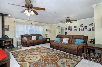 47 Sherry Ln unit 5, Leicester, NC 28748 - photo 6