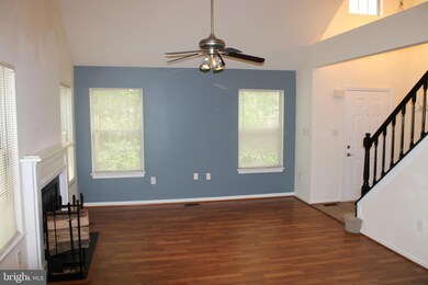 10223 Faire Commons Ct, Burke, VA 22015 - photo 5