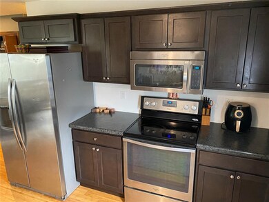 408 5th Ave SW, Cedar Rapids, IA 52404 - photo 5