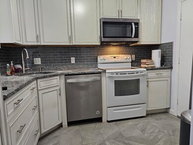 29 Custer St unit 205, Jamaica Plain, MA 02130 - photo 3