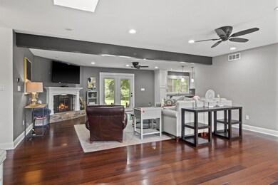 2914 44th St, Highland, IN 46322 - photo 6