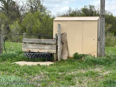 Decker Family well_pump house_tank
