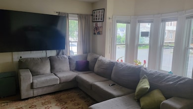 14 Bond St, Claremont, NH 03743 - photo 6