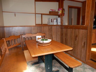 204 Railroad St, Brooklyn, WI 53521 - photo 6