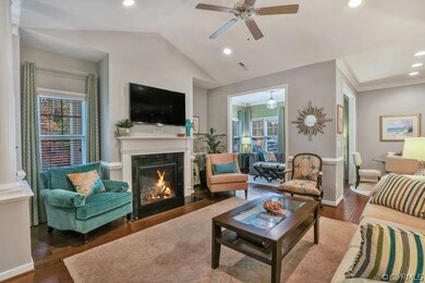 Gorgeous Great Room with Vaulted Ceiling, Recessed