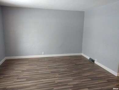 1203 S Maxwell Rd, Peoria, IL 61607 - photo 2