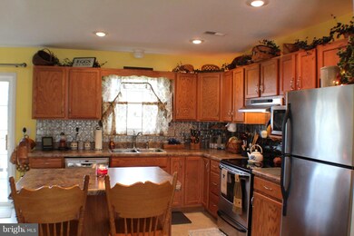 8 Tyson Ct, Petersburg, WV 26847 - photo 3