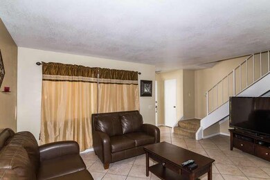 1012 Cheyenne Way Oxnard CA-small-004-10