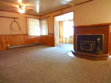 958 SW 11th St, Newport, OR 97365 - photo 5