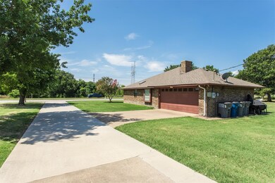 1915 E Brown St, Wylie, TX 75098 - photo 2