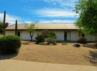 Classroom building, Street side