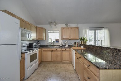 13 Bernard St, Saint Augustine, FL 32084 - photo 4