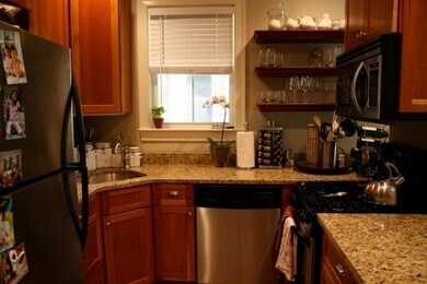 24 Soden St unit 2, Cambridge, MA 02139 - photo 4