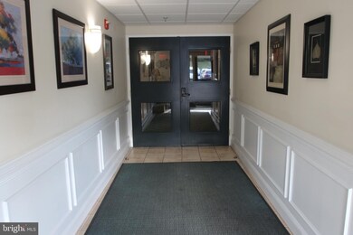 548 Brandon Rd, Norristown, PA 19403 - photo 3