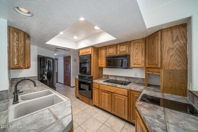 837 E Stephens Dr, Tempe, AZ 85283 - photo 3