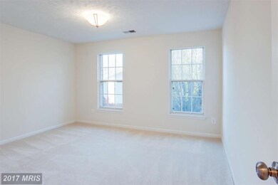 16621 Chalice Ct, Dumfries, VA 22025 - photo 3