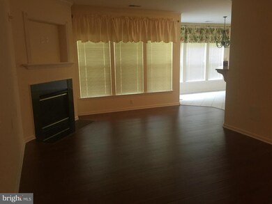 1013 Samantha Ln unit 6-103, Odenton, MD 21113 - photo 5
