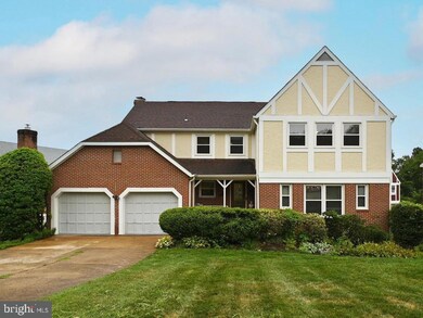 1011 Salt Meadow Ln, McLean, VA 22101 - photo 2