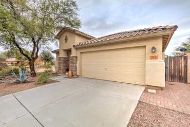 321 W. Dexter Way-3