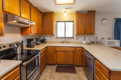 1310 Branstetter Ln, Redding, CA 96001 - photo 5