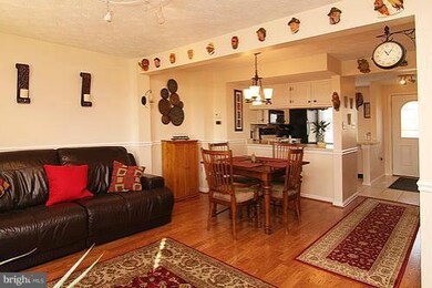 5950 Rowanberry Dr, Elkridge, MD 21075 - photo 5