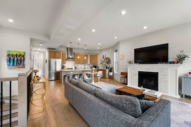 3432 W Belden Ave unit 2, Chicago, IL 60647 - photo 2