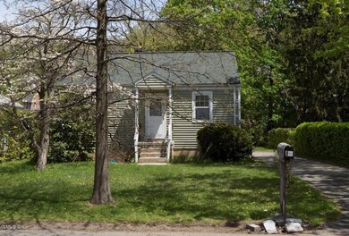 11 Hollow Wood Ln, Greenwich, CT 06831 - photo 2