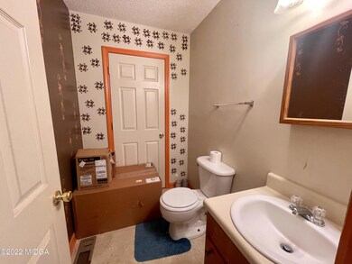 889 Fort Hill 5