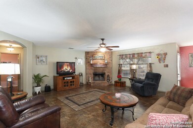 10715 Bramante Ln, Helotes, TX 78023 - photo 5