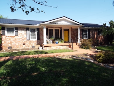 715 Poplar Bluff Rd E, Auburntown, TN 37016 - photo 7