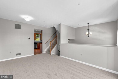 1168 Balsam Cir, Sykesville, MD 21784 - photo 4