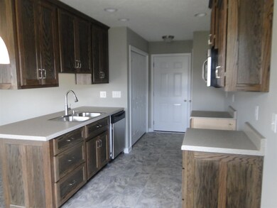 1837 Lakin Ln, Columbia, TN 38401 - photo 7