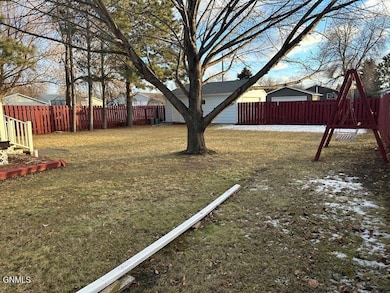 1301 15th St SW, Jamestown, ND 58401 - photo 3