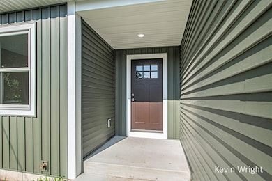 561 Mary St, Muskegon, MI 49442 - photo 3