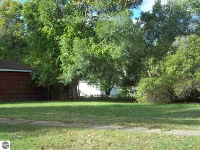 111 Superior St N, Oscoda, MI 48750 - photo 4