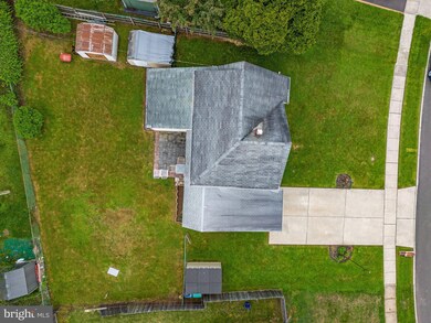 57 Red Maple Ln, Levittown, PA 19055 - photo 7