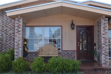 112 Barrel Cactus Dr, Horizon City, TX 79928 - photo 2