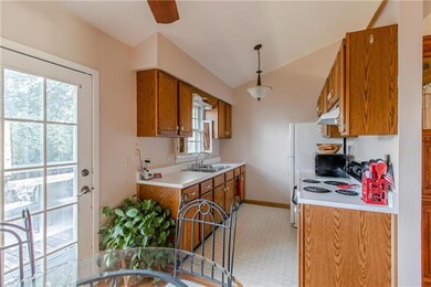 7421 Stearns St, Shawnee, KS 66203 - photo 6