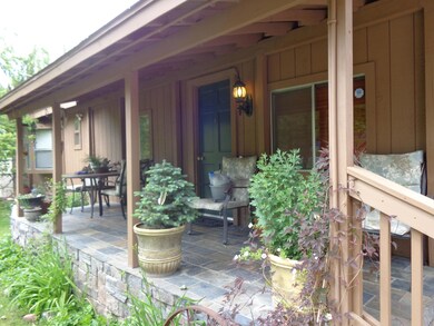 Front Porch / Deck