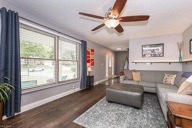 11221 Villa Grande Dr, North Royalton, OH 44133 - photo 4