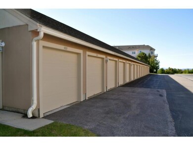 14 Mountain Laurels Dr unit 104, Nashua, NH 03062 - photo 4