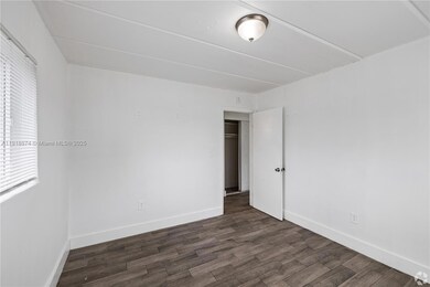 734 NW 80th St unit 11, Miami, FL 33150 - photo 5